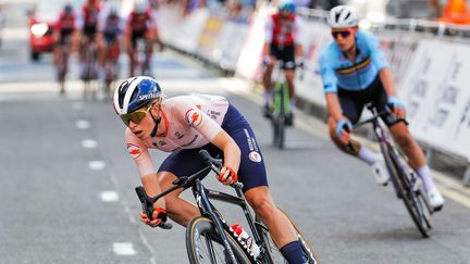 DIRECT. Cyclisme aux JO 2024 : la butte Montmartre juge de paix entre Lotte Kopecky et Demi Vollering ? Suivez la course en ligne femmes dès 14 heures