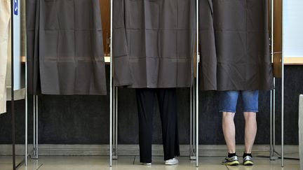 Bureau de vote à Nancy, le 9 juin. (ALEXANDRE MARCHI / MAXPPP)