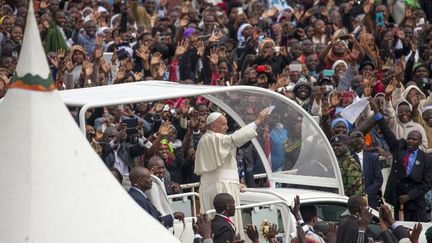 200.000 catholiques kenyans sont allés à la rencontre du pape François, le 26 novembre 2015 sur le campus de l'université de Naïrobi. (Photo AFP/Georgina Goodwin)