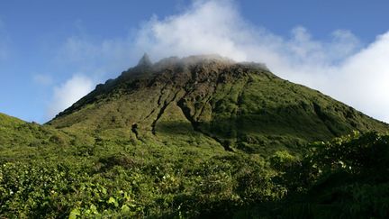 &nbsp; (La Soufrière en Basse Terre © MaxPPP)