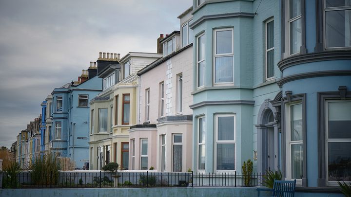 Jane Morrice habite dans ce petit quartier de&nbsp;Bangor en bord de mer, à une vingtaine de kilomètres au nord de Belfast.&nbsp; (FRANCK BALLANGER / RADIO FRANCE)