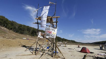 &nbsp; (Le projet de barrage à Sivens est dans le viseur de la Commission européenne © REUTERS/Régis Duvignau)