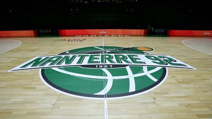 Basket : le match entre Nanterre et l'équipe israélienne de l'Hapoël Holon interrompu quelques minutes après le déploiement de drapeaux palestiniens