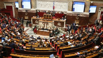 L'hémicycle de l'Assemblée nationale lors de la séance de questions au gouvernement, le 22 octobre 2024, à Paris. (QUENTIN DE GROEVE / HANS LUCAS / AFP)