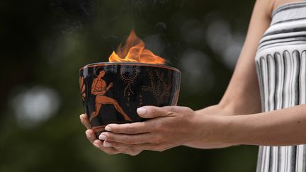 La flamme olympique a été allumée à Olympie (Grèce), mardi 16 avril 2024.