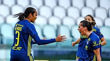 L'équipe féminine de l'OL en 16e de finale aller de la Ligue des champions, le 9 décembre 2020. (RICHARD MOUILLAUD / MAXPPP)