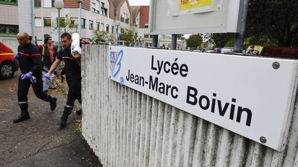 Le lyc&eacute;e de Chevigny Saint-Sauveur, pr&egrave;s de Dijon (C&ocirc;te-d'Or), o&ugrave; une jeune fille a &eacute;t&eacute; poignard&eacute;e le 8 octobre 2012. Son agresseur a &eacute;t&eacute; mis en examen deux jours apr&egrave;s. (PHILIPPE BRUCHOT / LE BIEN PUBLIC / MAXPPP)