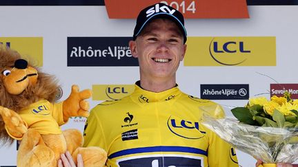 Christopher Froome a réalisé un nouveau coup de force sur la deuxième étape. (LIONEL BONAVENTURE / AFP)