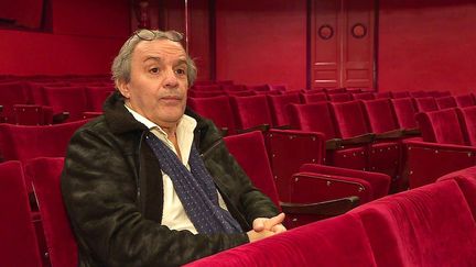 Amédée Zapparata, le directeur technique du théâtre Jean Vilar de Saint-Quentin dans l'Aisne a choisi de rester confiné sur son lieu de travail&nbsp; (France 3 Hauts de France)