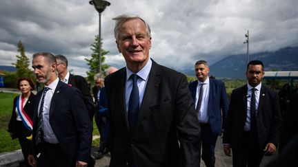 Le Premier ministre Michel Barnier au Bourget-du-Lac (Savoie), le 12 septembre 2024. (JEFF PACHOUD / AFP)