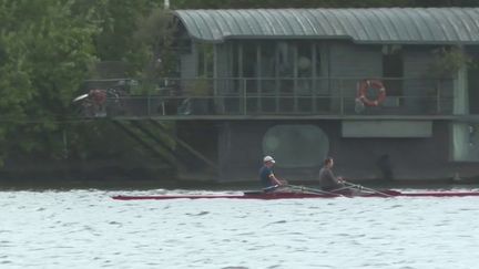 Handisport : à la rencontre des rameurs de l'équipe de France d'aviron avant les Jeux paralympiques (France 3)