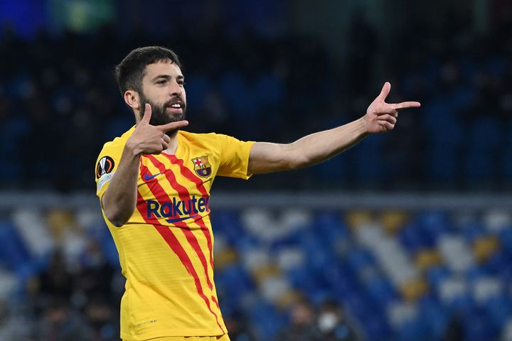 L'arrière gauche barcelonais Jordi Alba a ouvert le score face à Naples en seizièmes de finale d'Europa League, le 24 février 2022. (ANDREAS SOLARO / AFP)