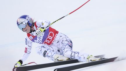 L'Américaine Lindsey Vonn lors de la descente de Zauchensee en Autriche.  (ROBERT JAEGER / APA)