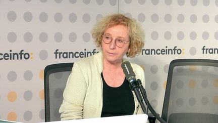 Muriel Pénicaud, ancienne ministre du Travail, était mardi 20 décembre l'invitée de franceinfo. (FRANCEINFO / RADIO FRANCE)