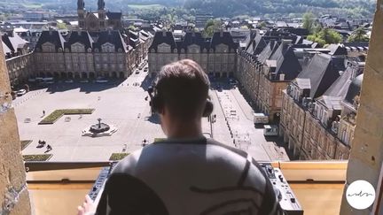 ARDN mixe en haut du beffroi&nbsp;de Charleville-Mézières. Quand l'électro sublime le patrimoine... ou est-ce l'inverse ?&nbsp; (France 3 Champagne-Ardenne)