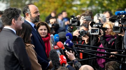 Edouard Philippe lors d'un déplacement à Saint-Ouen, sur l'un des sites des Jeux Olympiques de 2024, le 4 novembre 2019. (LIONEL BONAVENTURE / AFP)