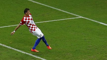 Le joueur croate&nbsp;Mario Mandzukic lors du match contre le Cameroun &agrave; Manaus, le 18 juin 2014. (ANDRES STAPFF / REUTERS)