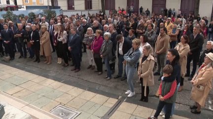 Attentat à Arras : un hommage national dans les collèges et lycées (France 2)