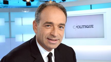 Le secr&eacute;taire g&eacute;n&eacute;ral de l'UMP, Jean-Fran&ccedil;ois Cop&eacute;, sur le plateau de France 5, le 6 novembre 2011. (IBO / SIPA)