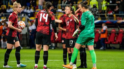 Les Canadiennes lors de leur match amical contre l'équipe de France, le 11 avril 2023. (MELANIE LAURENT / AFP)