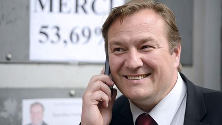 Le maire UDI de Bobigny (Seine-Saint-Denis),&nbsp;St&eacute;phane de Paoli, apr&egrave;s sa victoire aux municipales, le 30 mars 2014. (ERIC FEFERBERG / AFP)