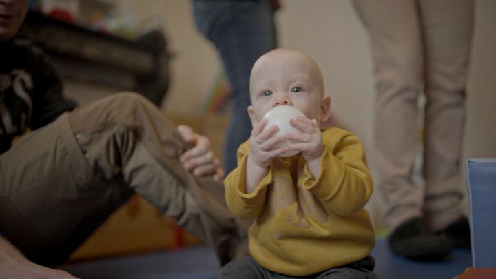 The show team "Green of Rage" went to a daycare in Palaiseau, in the Paris suburbs, to test toys and the presence of bromine, for an issue broadcast on January 15, 2024 on France 5. (PREMIERES LIGNES TELEVISIONS)