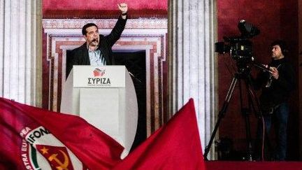 Le nouveau Premier ministre grec alexis Tsipras s'adresse à ses partisans le soir de sa victoire, le 25 janvier 2015. (photo de Kostis Ntantamis/NurPhoto)