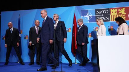 Le&nbsp;président turc Recep Tayyip Erdogan arrive au Sommet de l'Otan, à Madrid (Espagne), le 28 juin 2022. (DURSUN AYDEMIR / ANADOLU AGENCY / AFP)