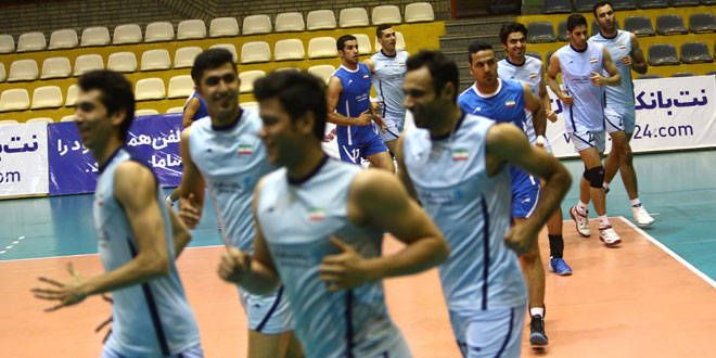 La sélection iranienne de volley à l'entraînement