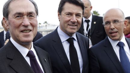 De g. &agrave; dr.,&nbsp;Claude Gu&eacute;ant, Christian Estrosi et Eric Ciotti, lors du G20 de Cannes, le 2 novembre 2011. (SEBASTIEN NOGIER / AFP)