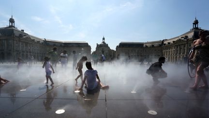 Affronter la canicule : la parole donnée aux Parisiens