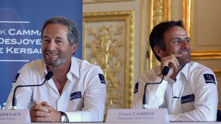 Michel Desjoyeaux et Franck Cammas, les piliers de Team France (MIGUEL MEDINA / AFP)