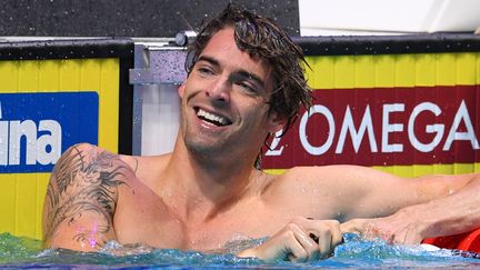 Camille Lacourt remporte la médaille d'or sur 50 m dos