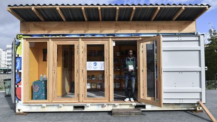 Ancien agent de maintenance, Luc Pinto Barreto a ouvert une librairie en Seine-Saint-Denis. La mairie a soutenu son projet.