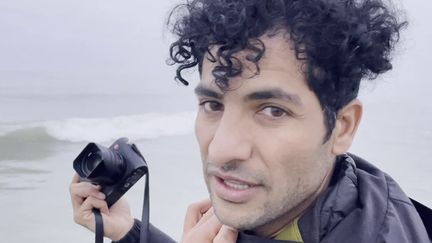 Calais : Abdul Sadoor photographie inlassablement le quotidien des migrants