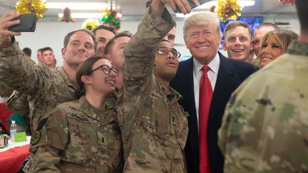 Donald Trump en visite en Irak auprès des soldats américains, le 26 décembre 2018.&nbsp; (SAUL LOEB / AFP)