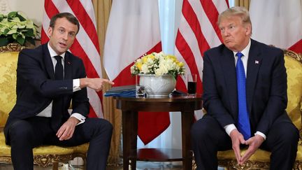 Le président français, Emmanuel Macron, et son homologue américain, Donald Trump, lors d'une rencontre à Londres (Royaume-Uni), le 3 décembre 2019. (LUDOVIC MARIN / AFP)