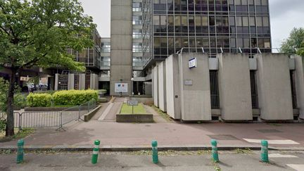 Le commissariat de Rouen (Seine-Maritime), dont plusieurs policiers sont renvoyés devant le conseil de discipline pour avoir tenu des propos racistes&nbsp;sur un groupe&nbsp;WhatsApp. (GOOGLE MAPS)