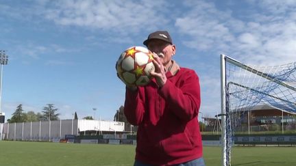 Football : l'ancien joueur Guy Roussel se rappelle sa finale de 1957 (FRANCE 3)