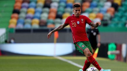 Le portugais&nbsp;Joao Cancelo lors du match de préparation à l'Euro, face à Israël, au stade Jose Alvalade à Lisbonne, le 9 juin 2021.&nbsp; (PEDRO FIUZA / NURPHOTO / AFP)