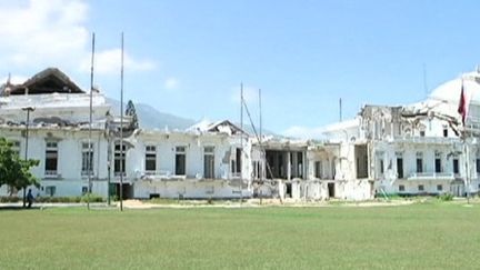 Les ruines du palais présidentiel de Port-au-Prince. (FTV)