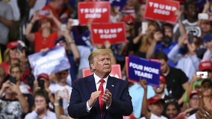 Donald Trump devant ses supporters à Orlando, en Floride, le 18 juin 2019 (MANDEL NGAN / AFP)