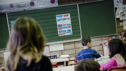 Depuis 2013, une charte est venue expliciter, dans les écoles, les textes fondateurs du principe de laïcité à l'école. (MARLENE AWAAD / MAXPPP)