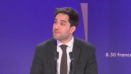 Thomas Ménagé, porte-parole du groupe RN à l'Assemblée, était l'invité du "8h30 franceinfo", vendredi 3 janvier 2025. (FRANCEINFO / RADIO FRANCE)