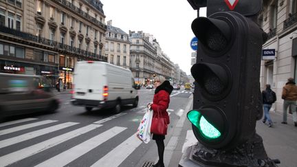 Traffic lights help regulate traffic between road users and pedestrians (illustrative photo, December 11, 2018).  (OLIVIER BOITET / MAXPPP)