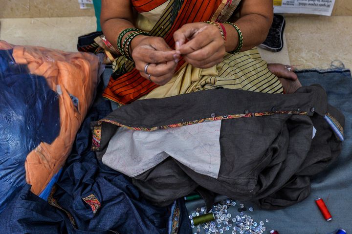 Dans les ateliers indiens de Suket Dhir, août 2016
 (CHANDAN KHANNA / AFP)