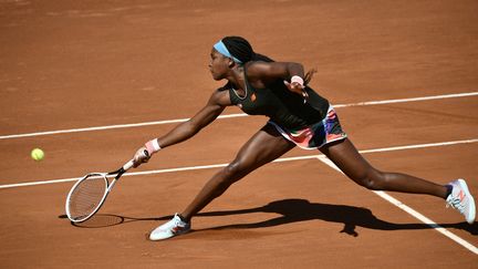 L'Américaine Cori&nbsp;Gauff s'est qualifiée pour le deuxième tour du Masters 1000 de Rome, lundi 10 mai 2021. (FILIPPO MONTEFORTE / AFP)