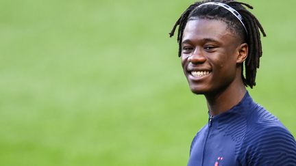 Sélectionné à trois reprises avec les A en 2020, Eduardo Camavinga retourne avec les Espoirs pour l'Euro. (FRANCK FIFE / AFP)