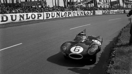 La Jaguar Type D de Hawthorn-Bueb aux 24 Heures du Mans 1955 (AFP)