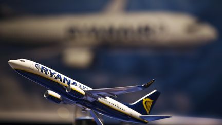 Maquette d'un Boeing de la compagnie Ryanair. ( LUCAS JACKSON / REUTERS )